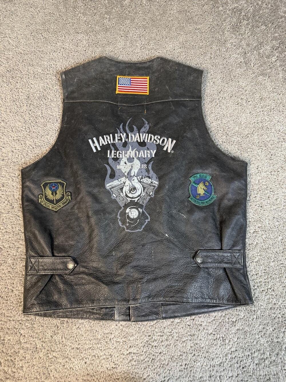 Vintage Harley Davidson Vest Mens L Leather V-Twin Biker Pockets Pin Patches